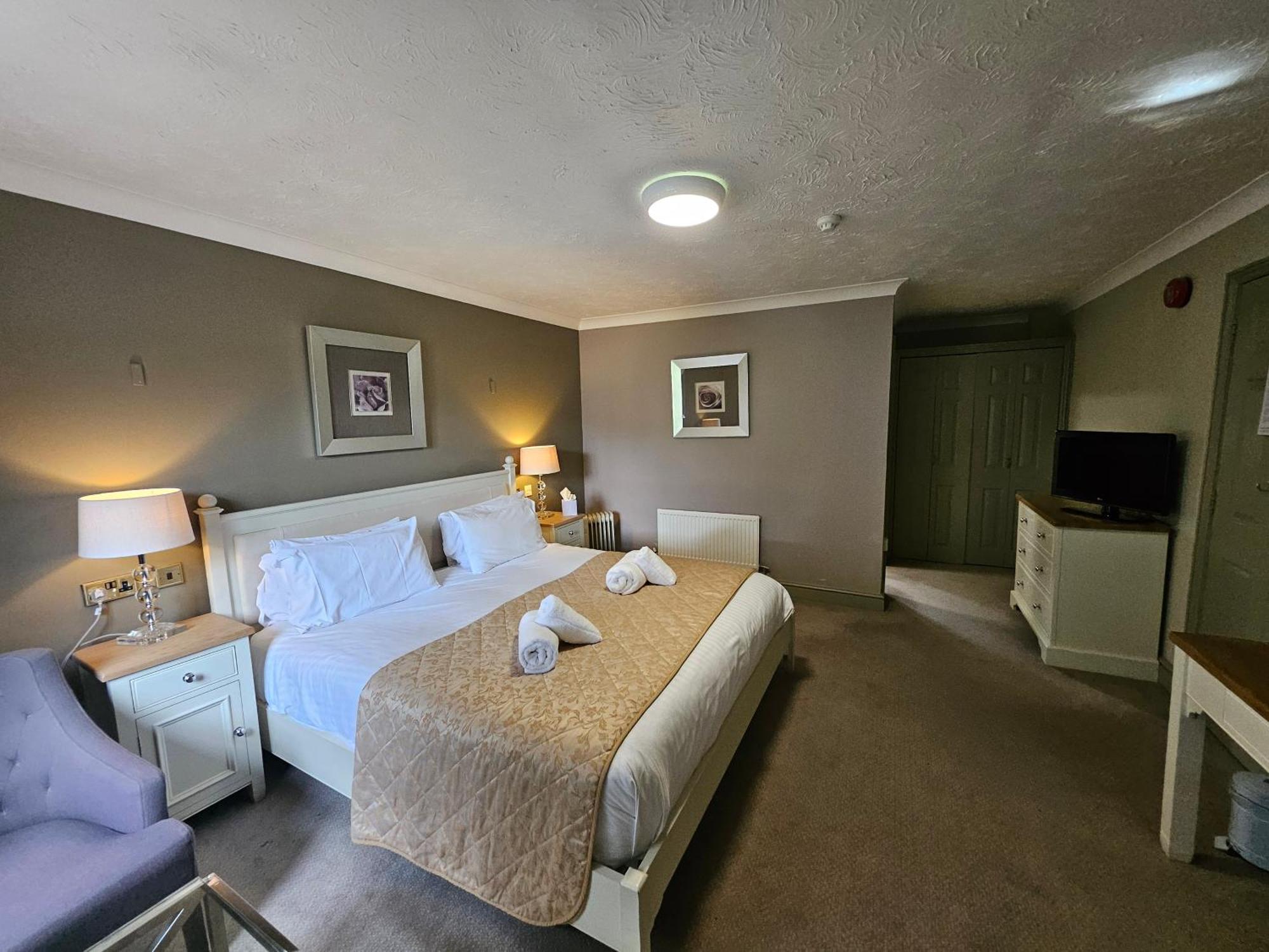 Marsh Farm Hotel Swindon Exterior foto